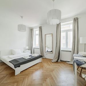Studio met een King Size Bed